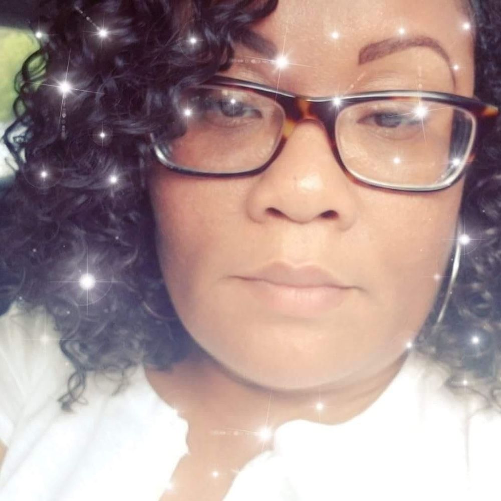 Meet your Posher, Tandra